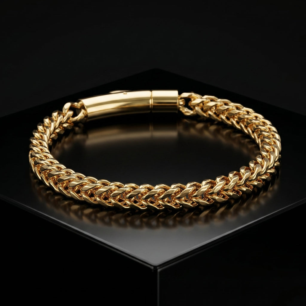 Royal Cuban Link Bracelet with magnetic lock – length 8.12 inch and width 6 mm