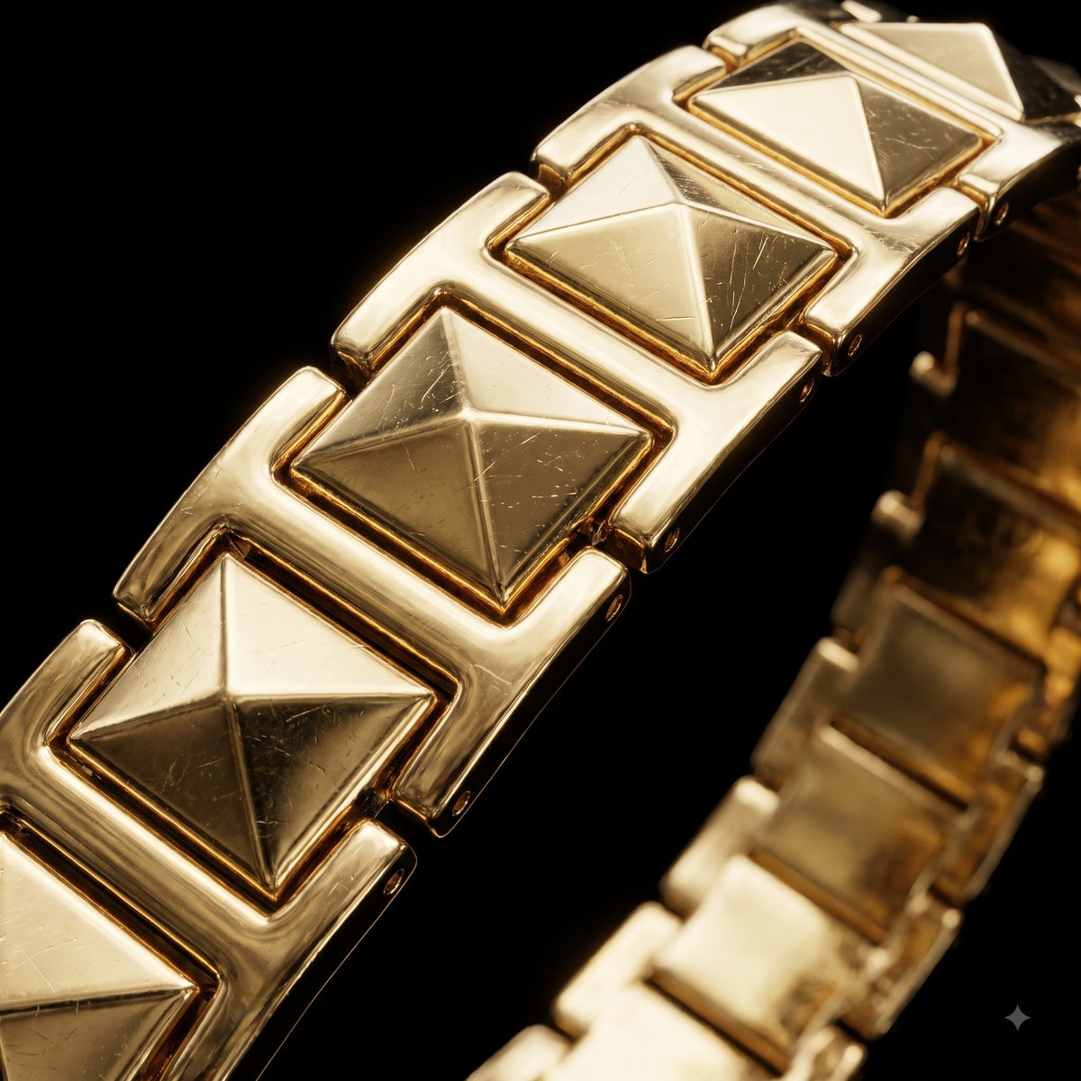 Geometric Link Bracelet for Men | Length 8.3 inch | Width 12 mm