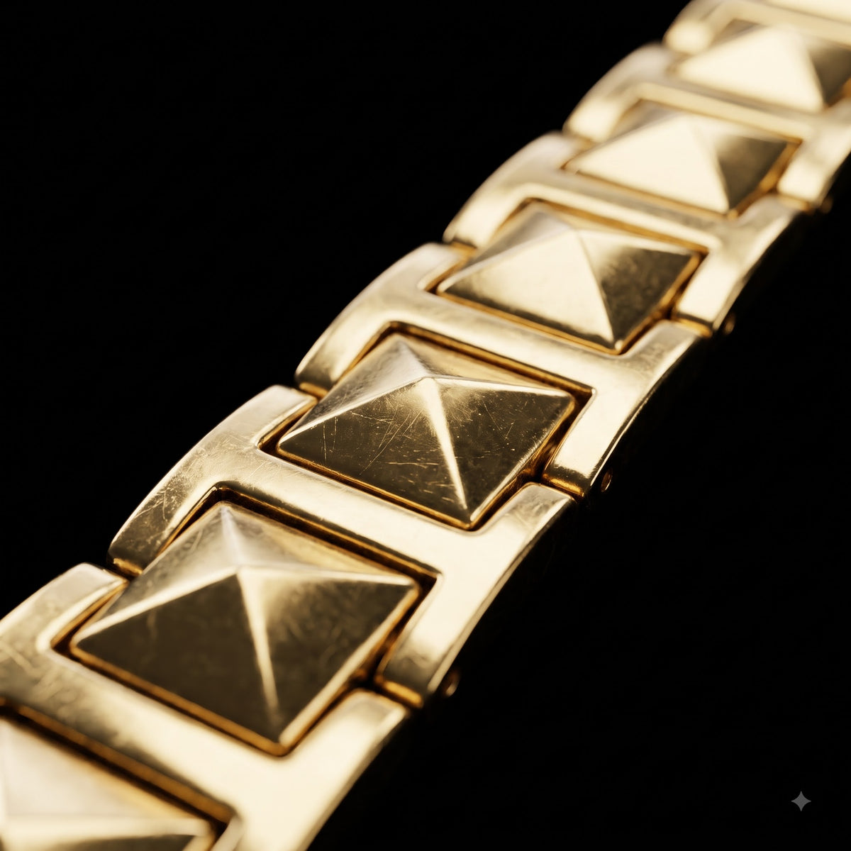 Geometric Link Bracelet for Men | Length 8.3 inch | Width 12 mm