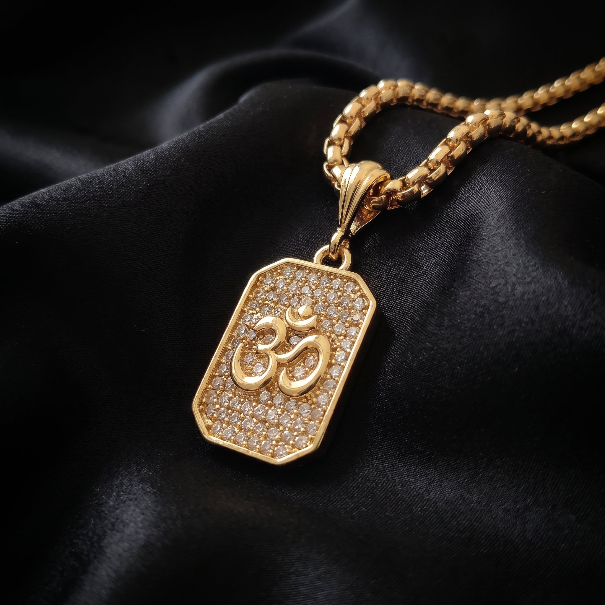 Om Diamond Chain Pendant