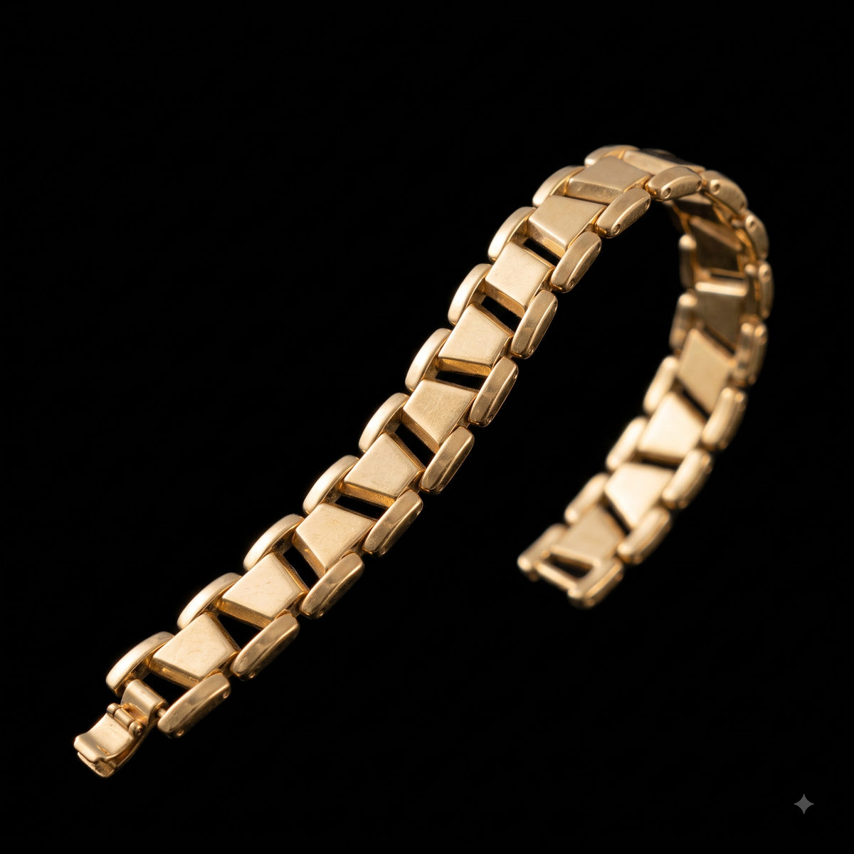 Geometric Textured Link Bracelet | Length 8.3 inch | Width 12 mm