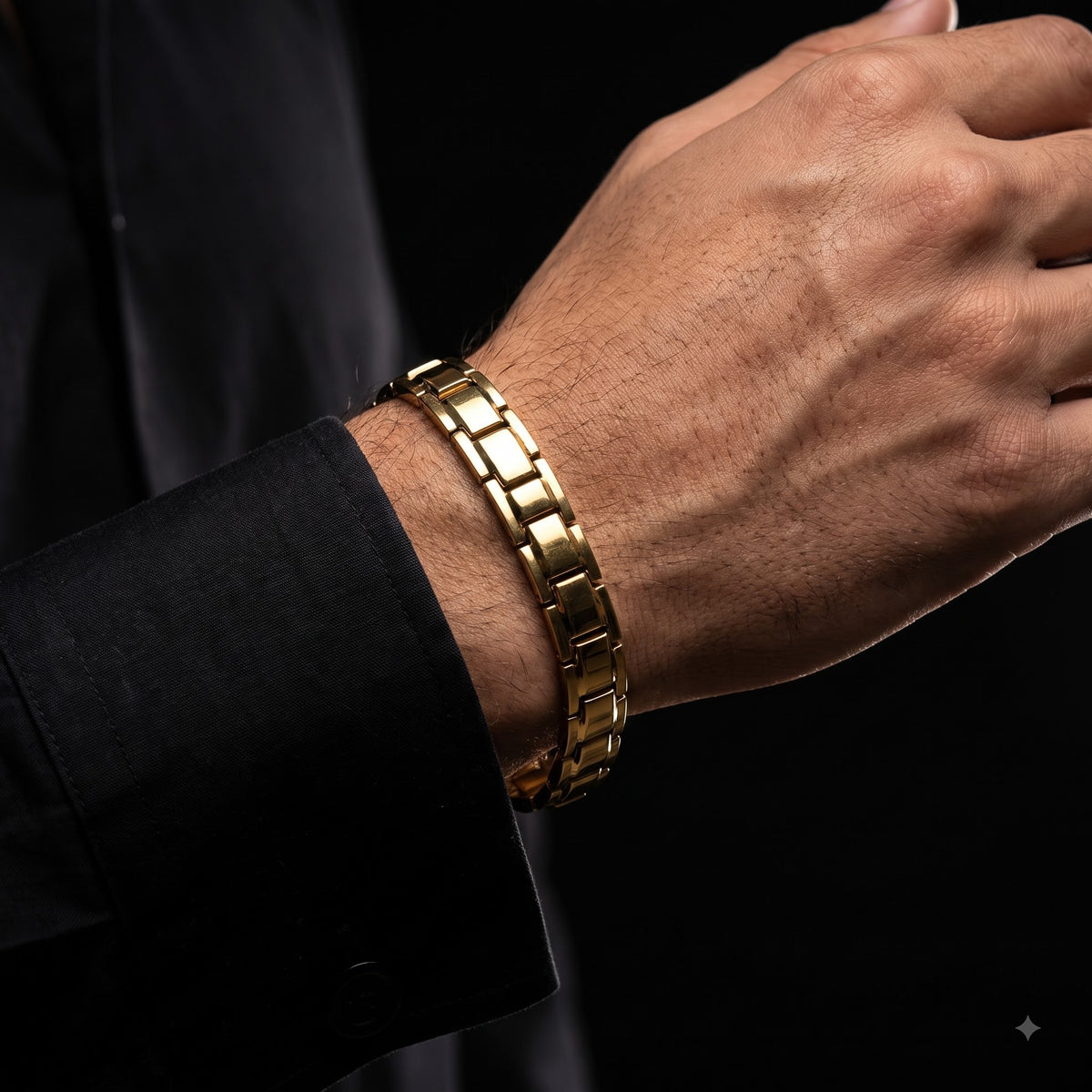 Interlocking Armor Link Gold Bracelet | Length 8.4 inches | Width 12 mm | Weight 40 gram