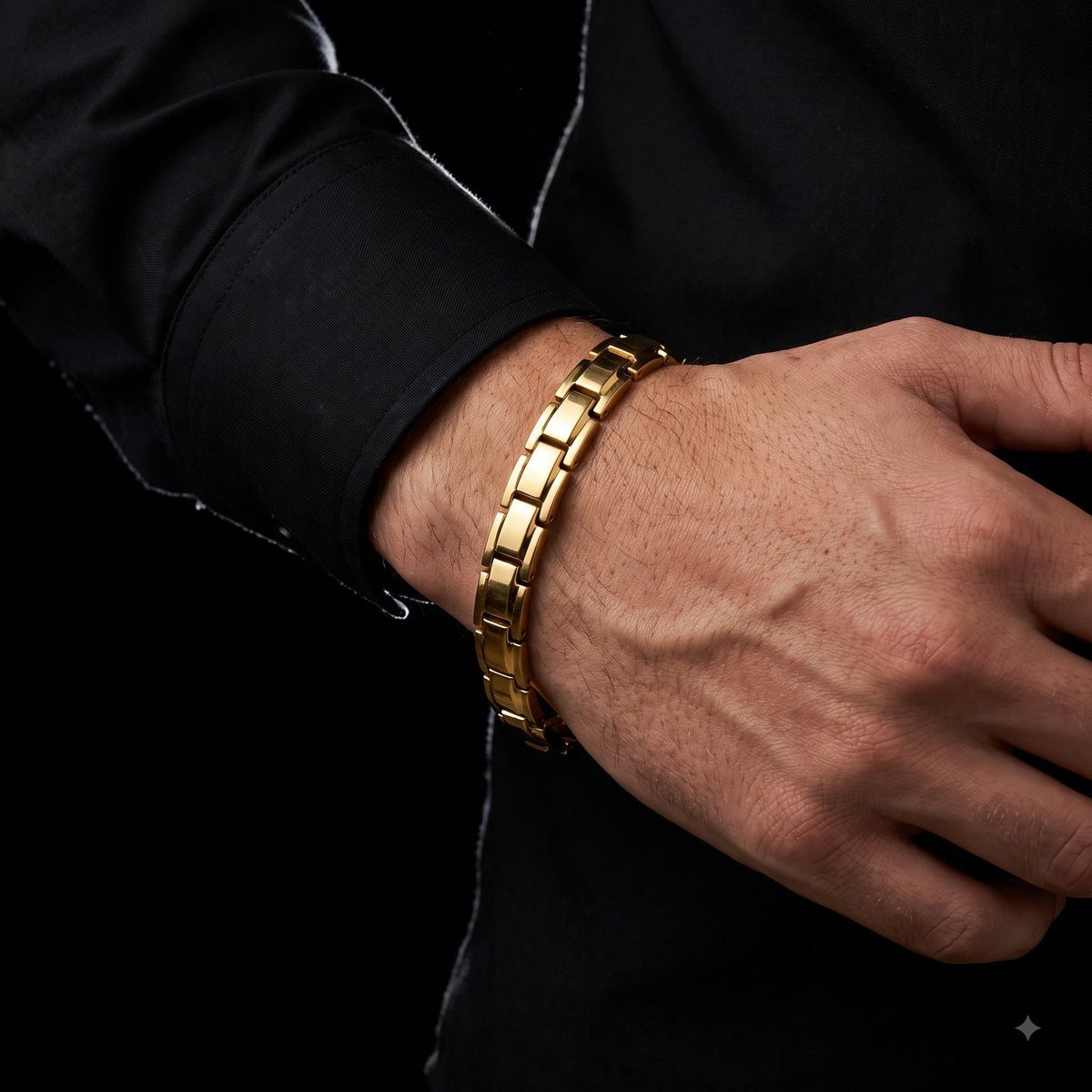Interlocking Armor Link Gold Bracelet | Length 8.4 inches | Width 12 mm | Weight 40 gram