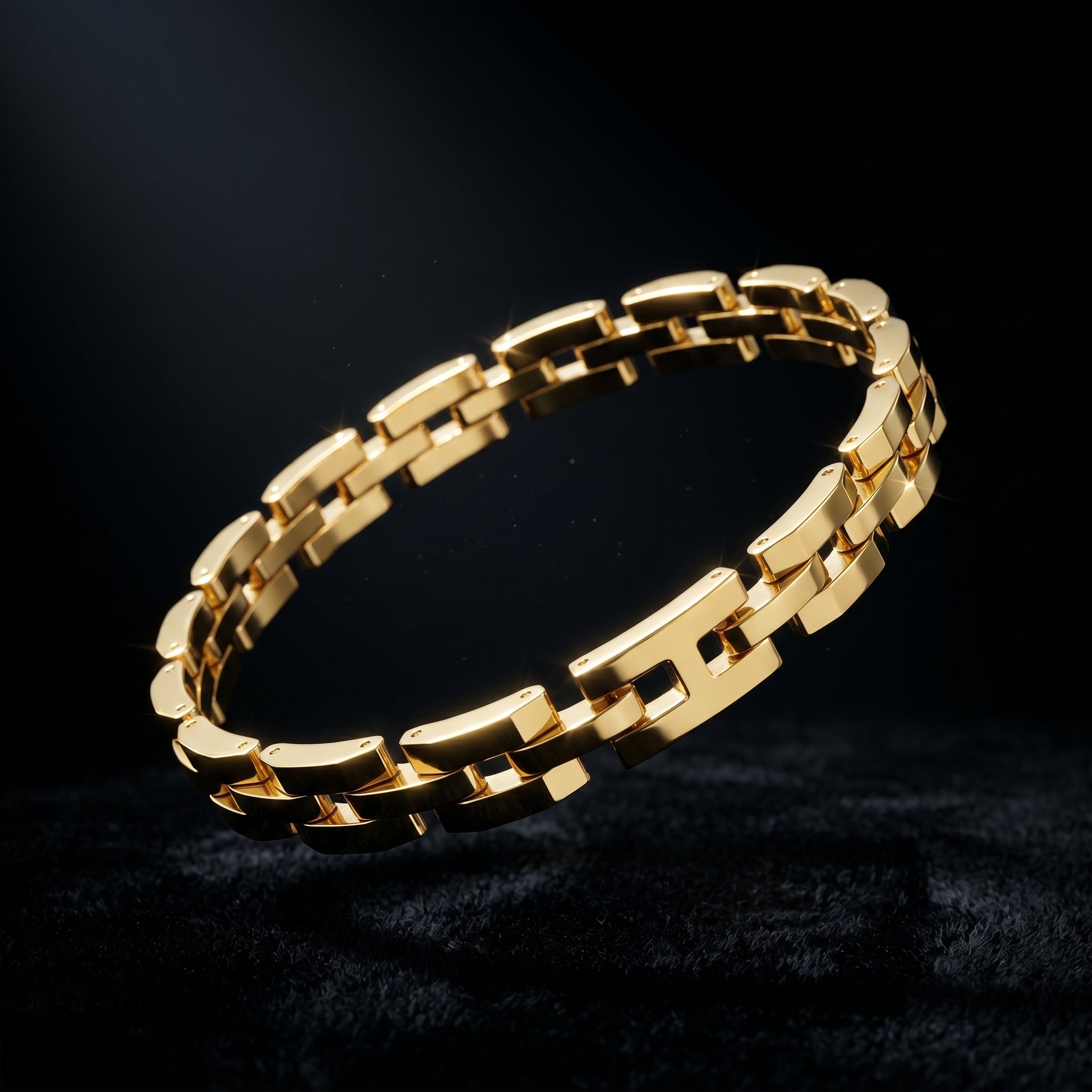 Royal Gold Link Bracelet for Men, Length 7.5 inch | Width 7mm